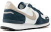 Shop Nike Air Vortex 運動舒適 耐磨 低筒 休閒生活鞋 男女款 白綠色