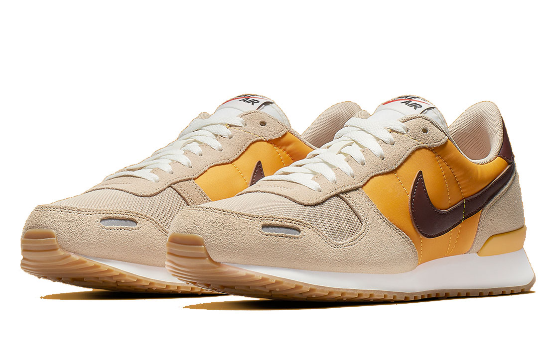 Lookbook Nike Air Vortex ''Or'' 903896-203