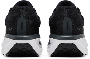 Nike Air Winflo 11 'Hitam Putih' FJ9509-001 Details for Nike Air Winflo 11 'Hitam Putih' FJ9509-001