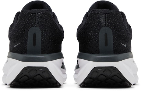 Nike Air Winflo 11 'Negro Blanco' FJ9509-001 Details for Nike Air Winflo 11 'Negro Blanco' FJ9509-001