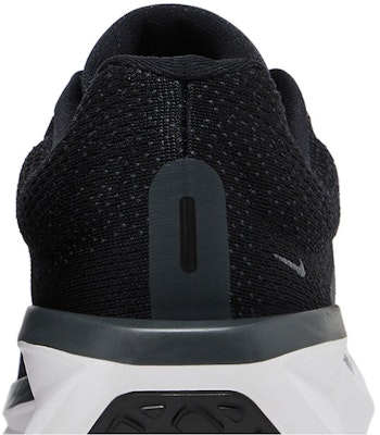 Nike Air Winflo 11 'Hitam Putih' FJ9509-001 Sizing Nike Air Winflo 11 'Hitam Putih' FJ9509-001