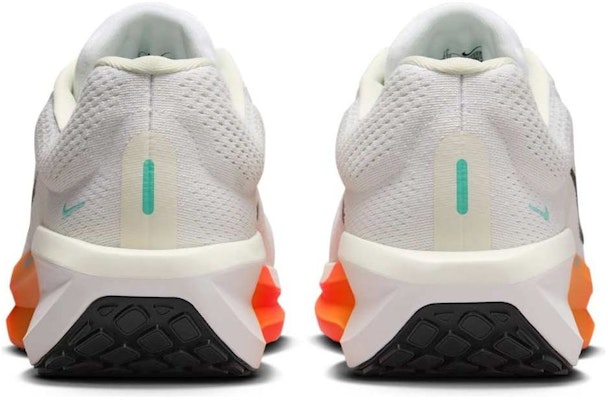 耐克 Air Winflo 11 '白色柔珍珠黑' IH7328-101 Lookbook 耐克 Air Winflo 11 '白色柔珍珠黑' IH7328-101