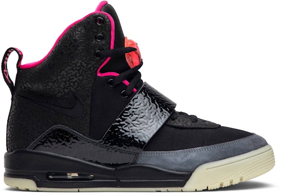 Nike yeezy hitam Clearance