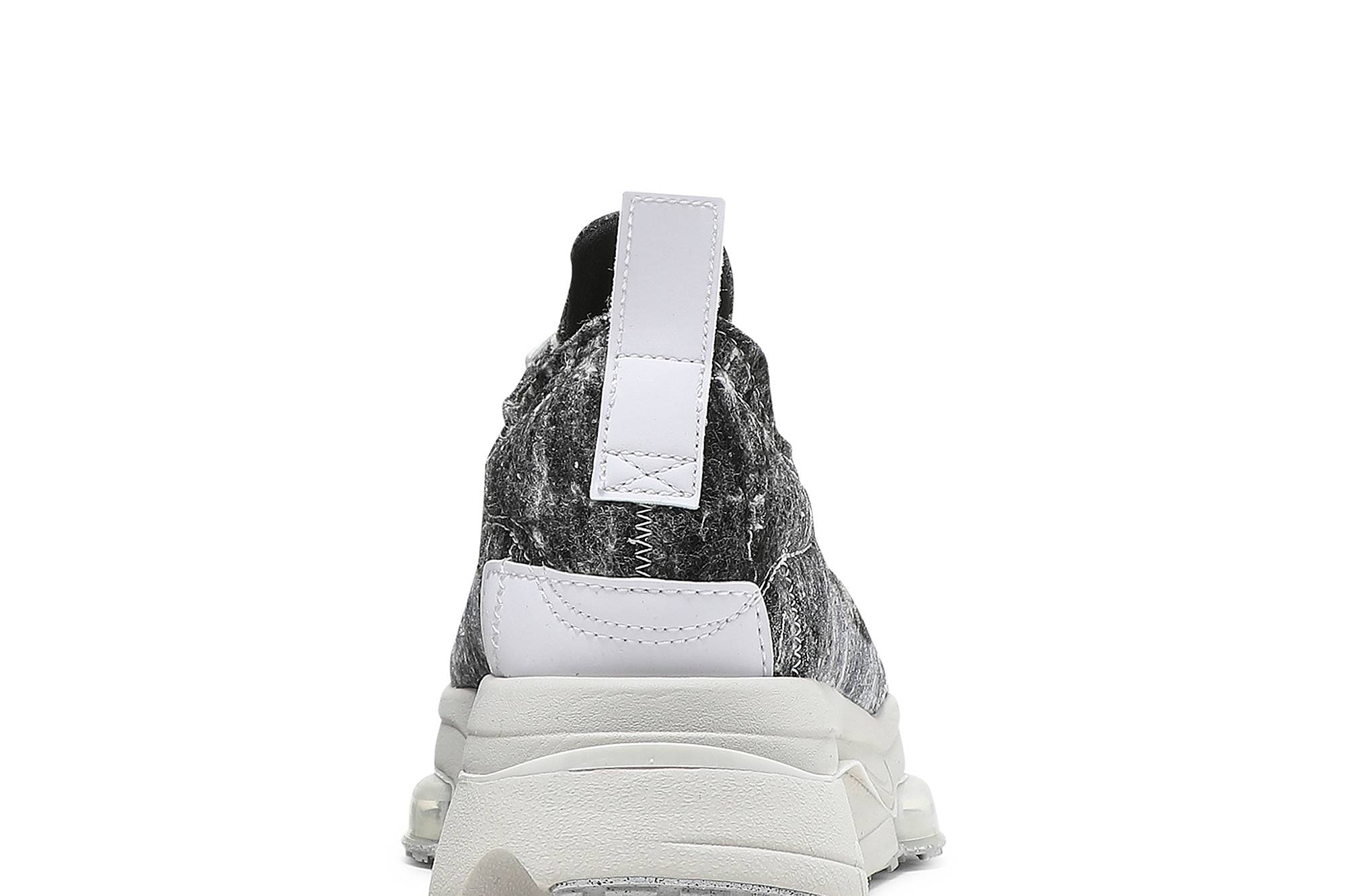 Sizing (W) 나이키 에어 줌 타입 SE '리사이클 화이트 블랙' DD2947-100