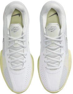 Nike Air Zoom GT Cut Cross EP ''Photon Dust Putih'' HF0231-002 Lookbook Nike Air Zoom GT Cut Cross EP ''Photon Dust Putih'' HF0231-002