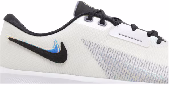 Lookbook Nike Air Zoom Infinity Tour NRG 'Paket Pengejaran Tanpa Akhir' FN6844-100