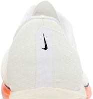 ナイキ エア ズーム マックスフライ 2 "プロトタイプ" HF7643-100 Sizing ナイキ エア ズーム マックスフライ 2 "プロトタイプ" HF7643-100