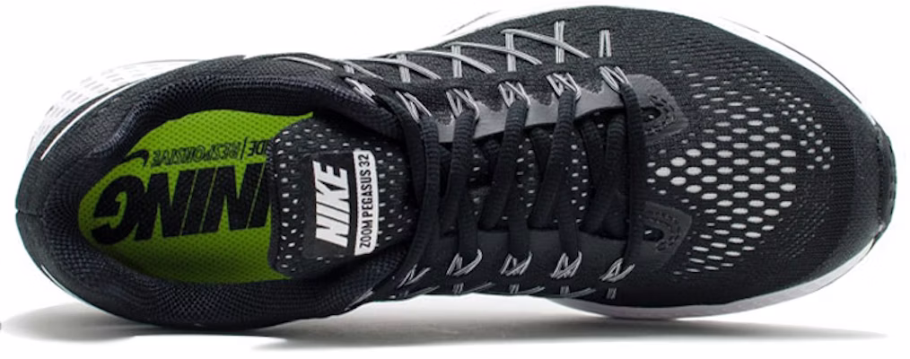 Nike Air Zoom Pegasus 32 'Hitam' 749340-001 Lookbook Nike Air Zoom Pegasus 32 'Hitam' 749340-001