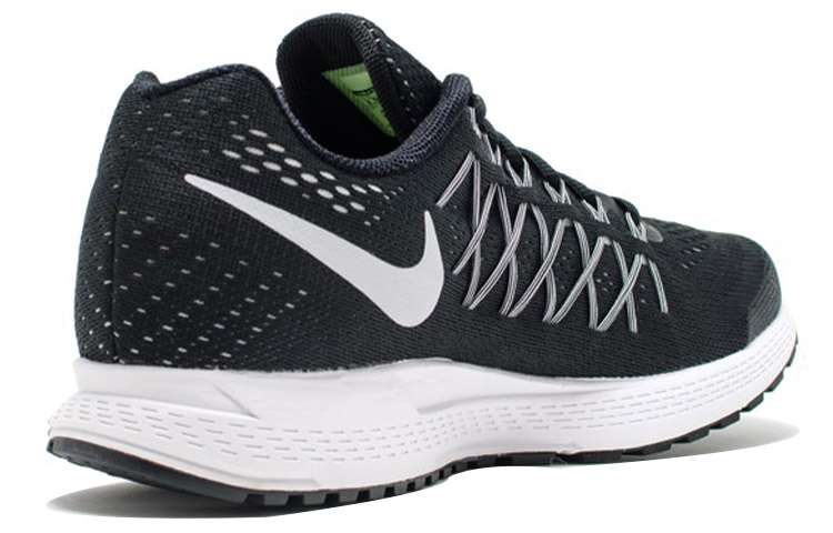 Shop Nike Air Zoom Pegasus 32 'Hitam' 749340-001
