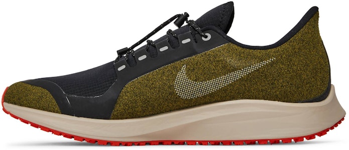 Nike Pegasus 35 Shield “Olive Flak“ 低筒 跑步鞋 男款 橄欖綠 Lookbook Nike Pegasus 35 Shield “Olive Flak“ 低筒 跑步鞋 男款 橄欖綠