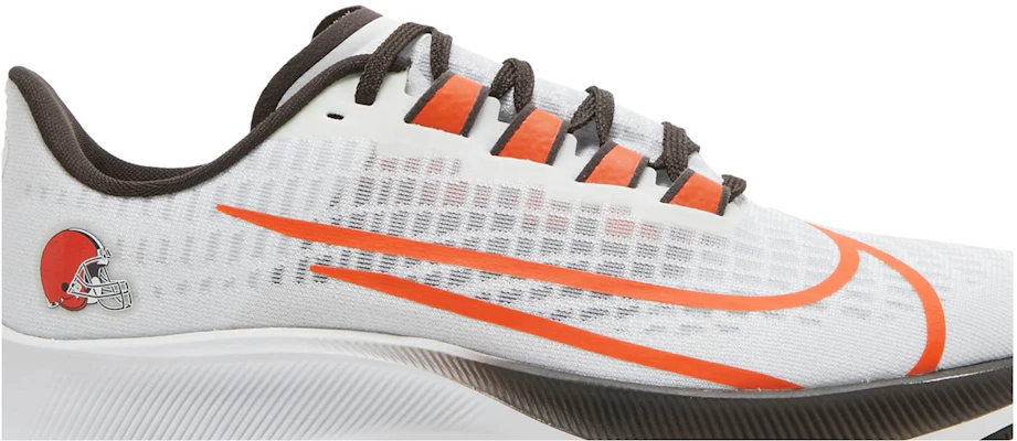 Nike sales pegasus browns