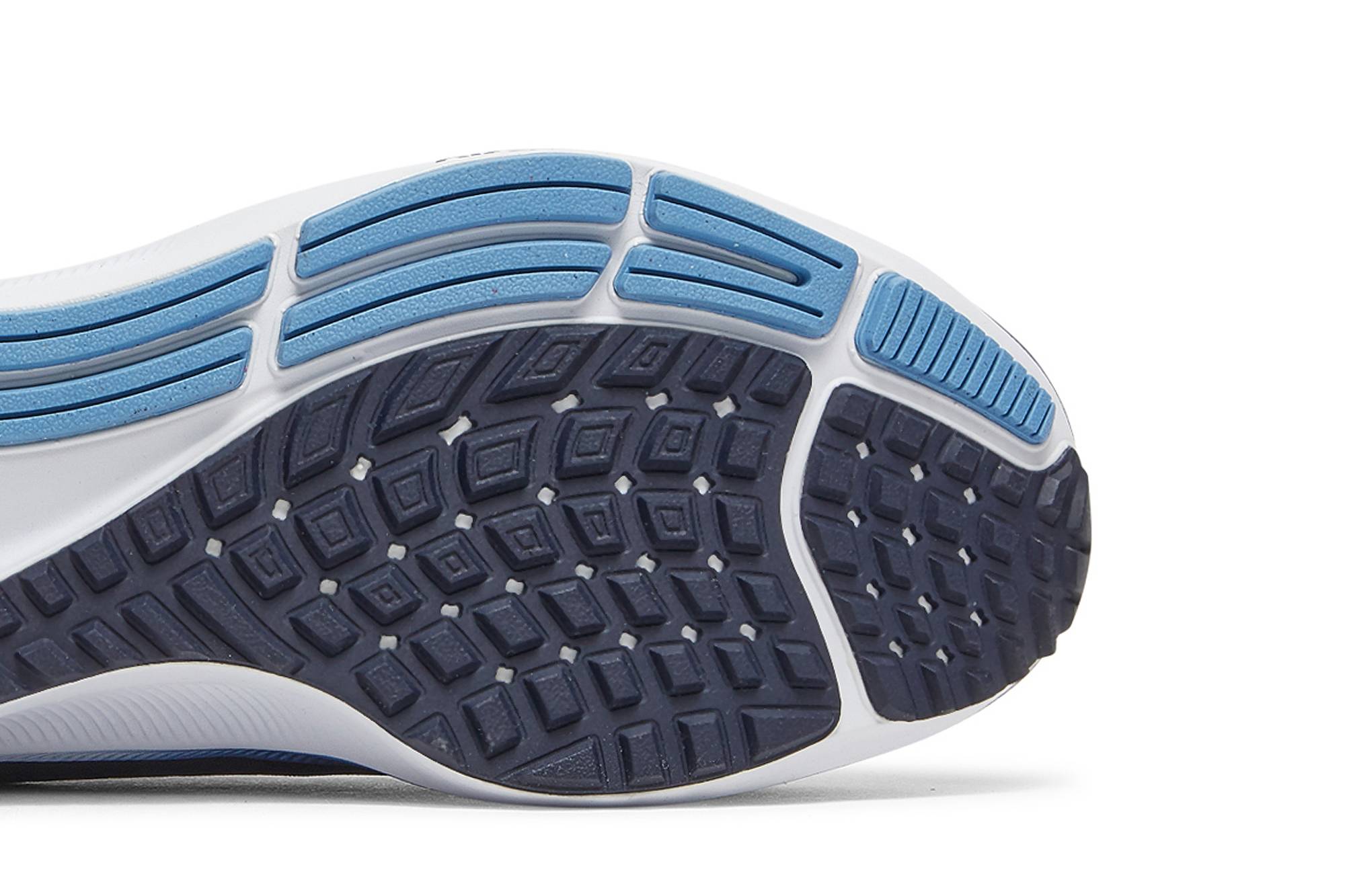 nike air zoom pegasus 38 unc