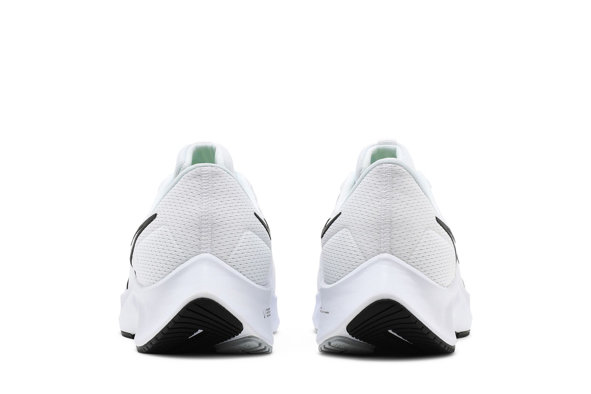 Sizing Nike Air Zoom Pegasus 38 'Blanco Negro' CW7356-100