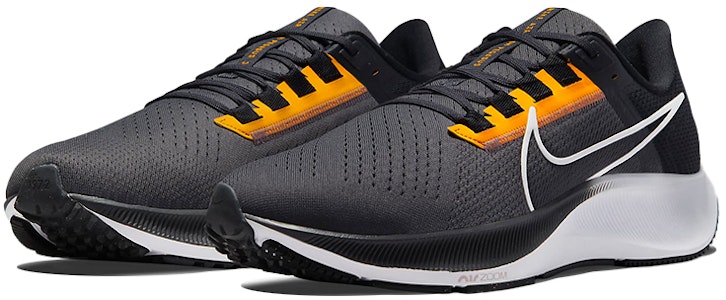 耐克空袭飞马38 黑/灰/黄 CW7356-010 Lookbook 耐克空袭飞马38 黑/灰/黄 CW7356-010