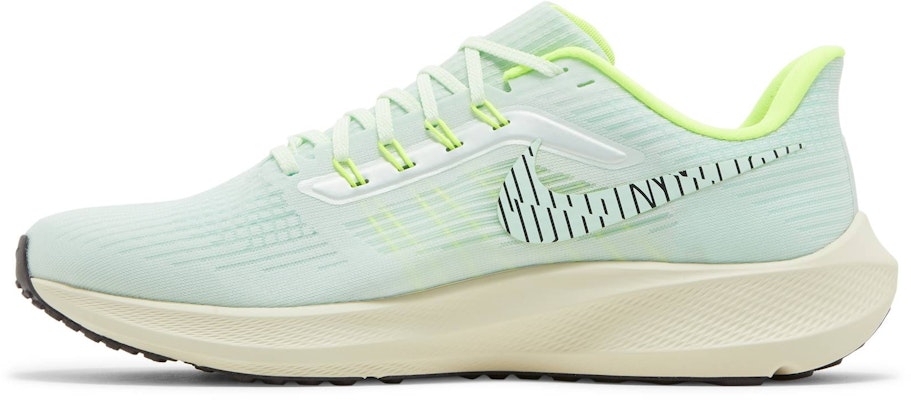 Nike Air Zoom Pegasus 39 'Hijau Pudar' DH4071-301 Lookbook Nike Air Zoom Pegasus 39 'Hijau Pudar' DH4071-301