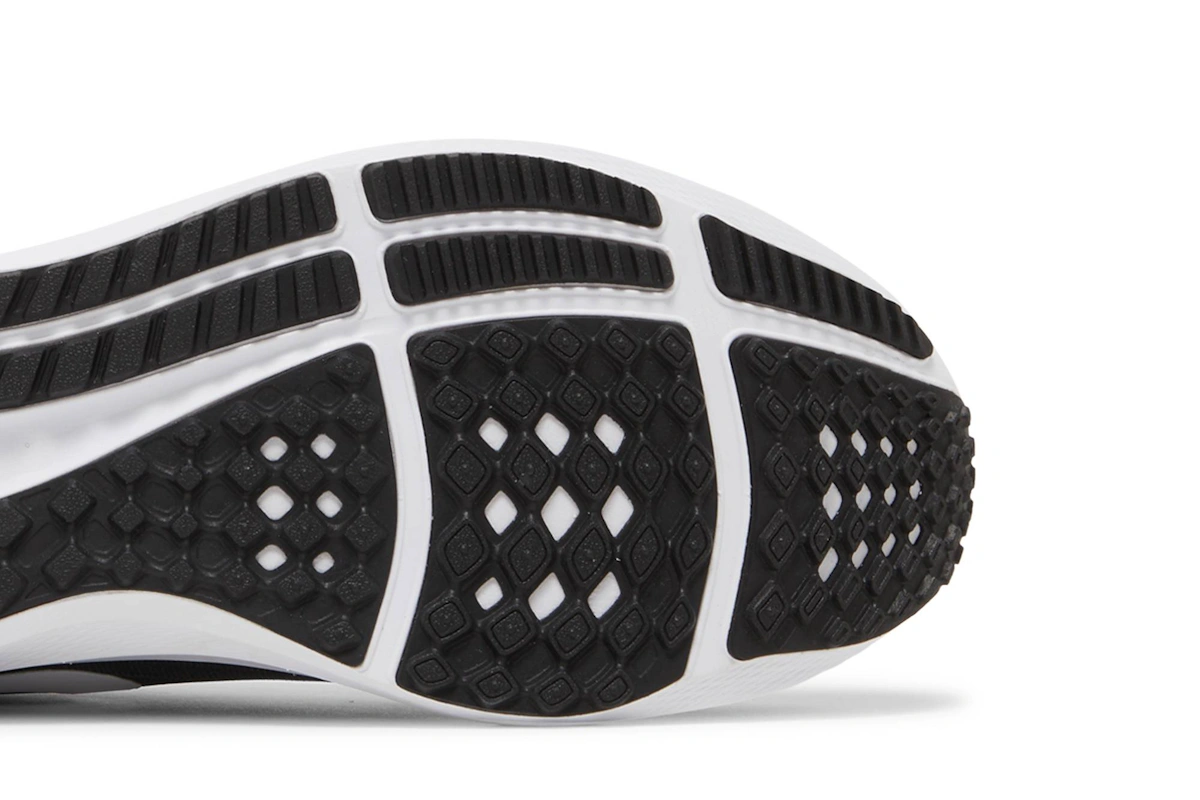 Nike Air Zoom Pegasus 39 'Black/Dark Smoke Gray/White'