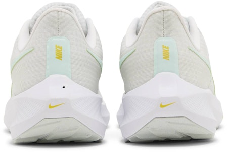 (女性)Nike Air Zoom Pegasus 39 'Pure Platinum Barely Green' DH4072-102 Details for (女性)Nike Air Zoom Pegasus 39 'Pure Platinum Barely Green' DH4072-102