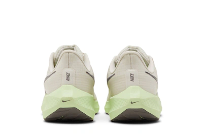 Nike Air Zoom Pegasus 39 'Red Plum Barely Volt'