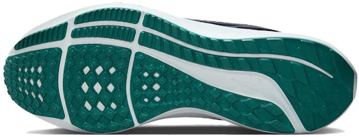 Nike Air Zoom Pegasus 40 'Hitam Ungu Dakwat' DV3853-005 Details for Nike Air Zoom Pegasus 40 'Hitam Ungu Dakwat' DV3853-005