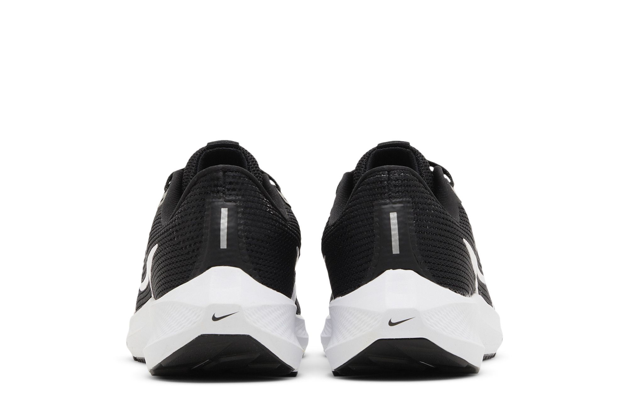 Sizing Nike Air Zoom Pegasus 40 ''Noir Blanc'' DV3853-001