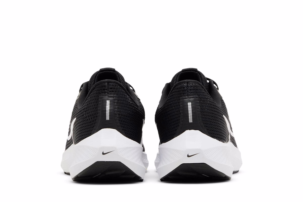Nike Air Zoom Pegasus 40 'Black White'