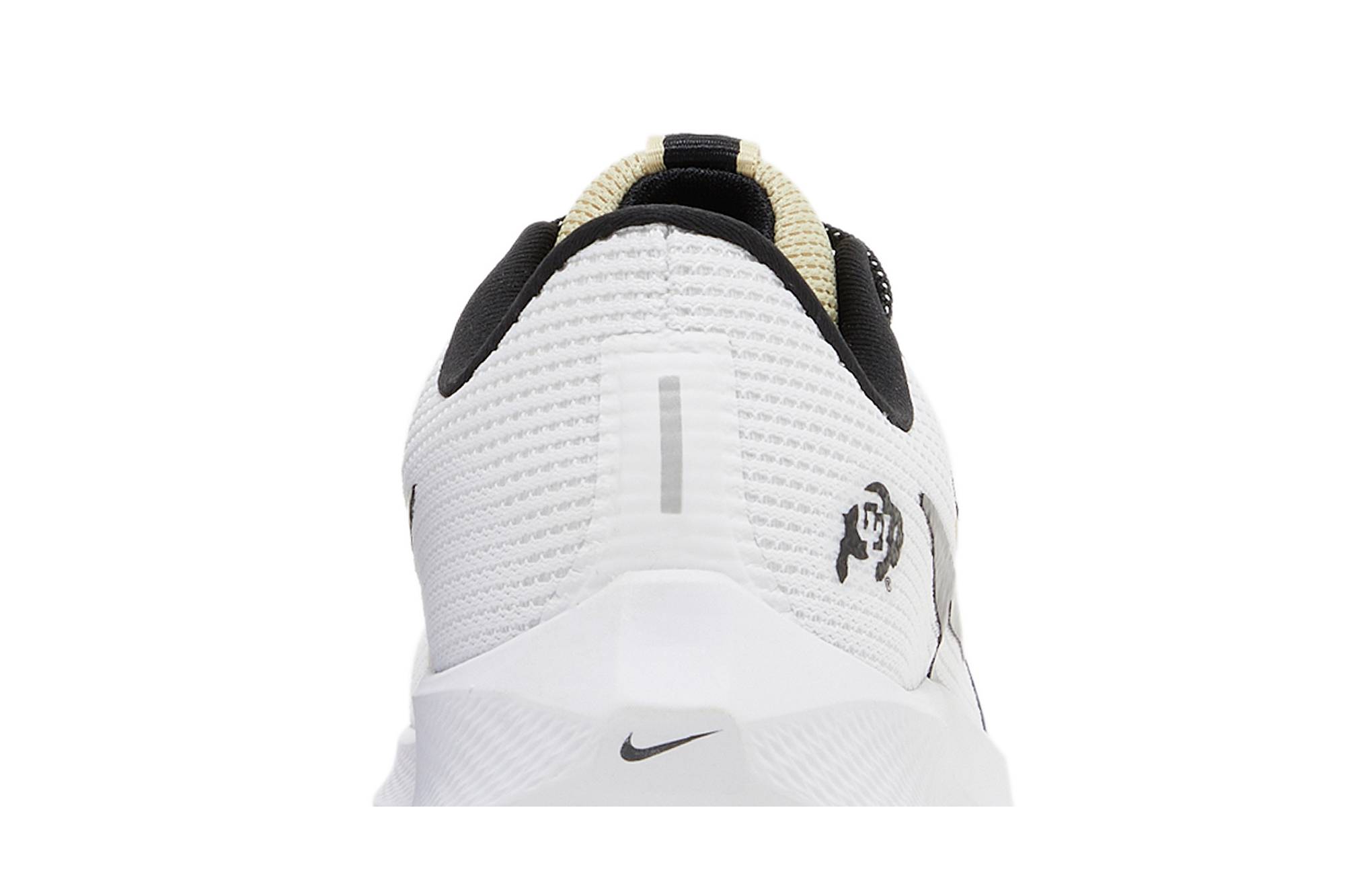 Sizing Nike Air Zoom Pegasus 40 'Colorado Buffaloes' Lelarian รองเท้าวิ่ง FQ2140-100