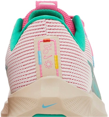 Nike Air Zoom Pegasus 40 'Familia' Zapatillas Running FN0599-100 Sizing Nike Air Zoom Pegasus 40 'Familia' Zapatillas Running FN0599-100