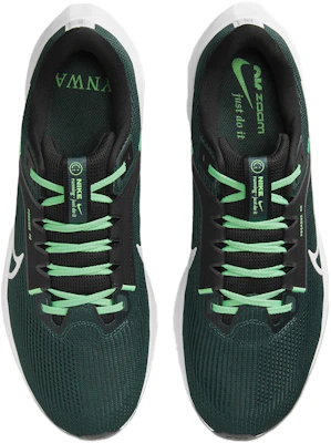 耐克Air Zoom Pegasus 40 '利物浦足球俱乐部' FN5024-300 Shop 耐克Air Zoom Pegasus 40 '利物浦足球俱乐部' FN5024-300