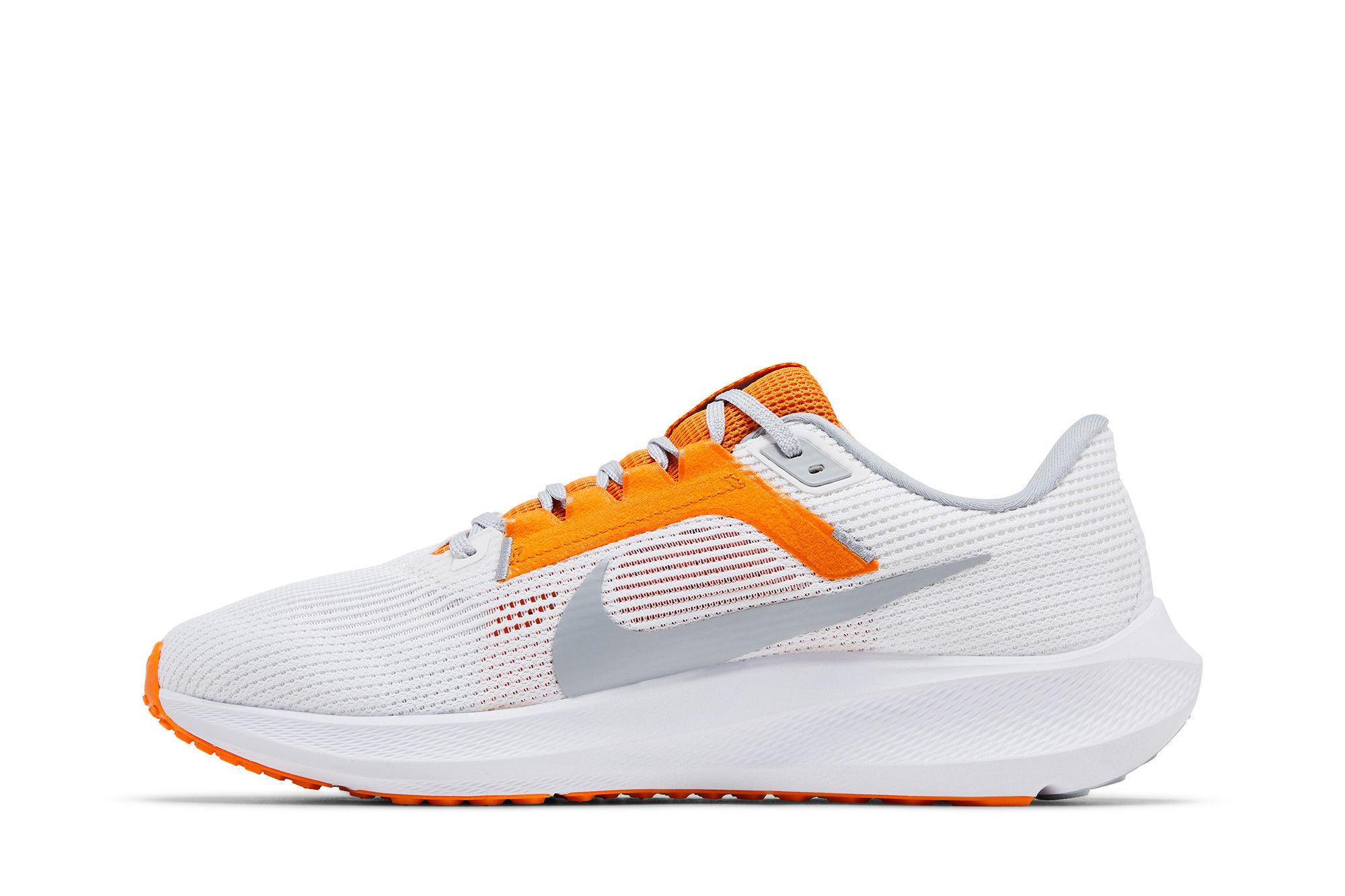 Lookbook 나이키 에어 줌 페가수스 40 '테네시' DZ5980-100