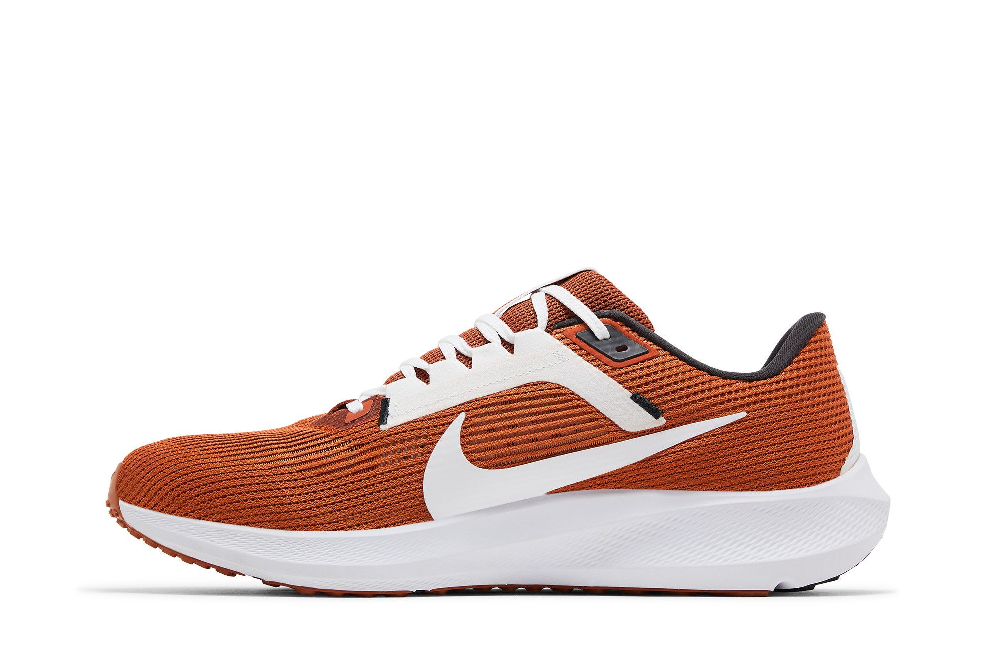 Lookbook 耐克空袭变革者40 '德克萨斯' DZ5951-100