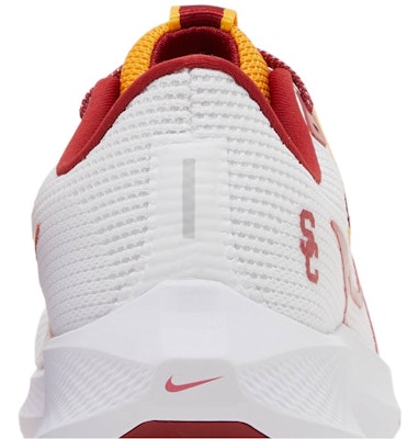 Nike Air Zoom Pegasus 40 'USC' DZ6003-100 Sizing Nike Air Zoom Pegasus 40 'USC' DZ6003-100