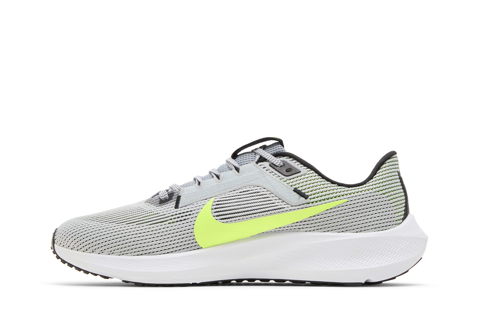 Lookbook 耐吉Air Zoom Pegasus 40「狼灰沃特」DV3853-004