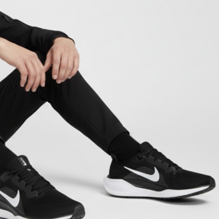 Nike Air Zoom Pegasus 41 'Hitam Putih' FD2722-002 Order Nike Air Zoom Pegasus 41 'Hitam Putih' FD2722-002