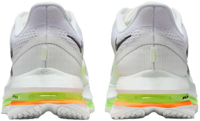 나이키 에어 줌 페가수스 프리미엄 화이트 볼트 블랙 HQ2592-105 Lookbook 나이키 에어 줌 페가수스 프리미엄 화이트 볼트 블랙 HQ2592-105