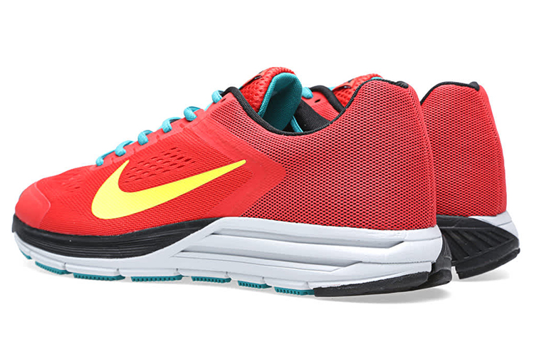 Nike Air Zoom Structure 17 Low-Top Red 圖 3