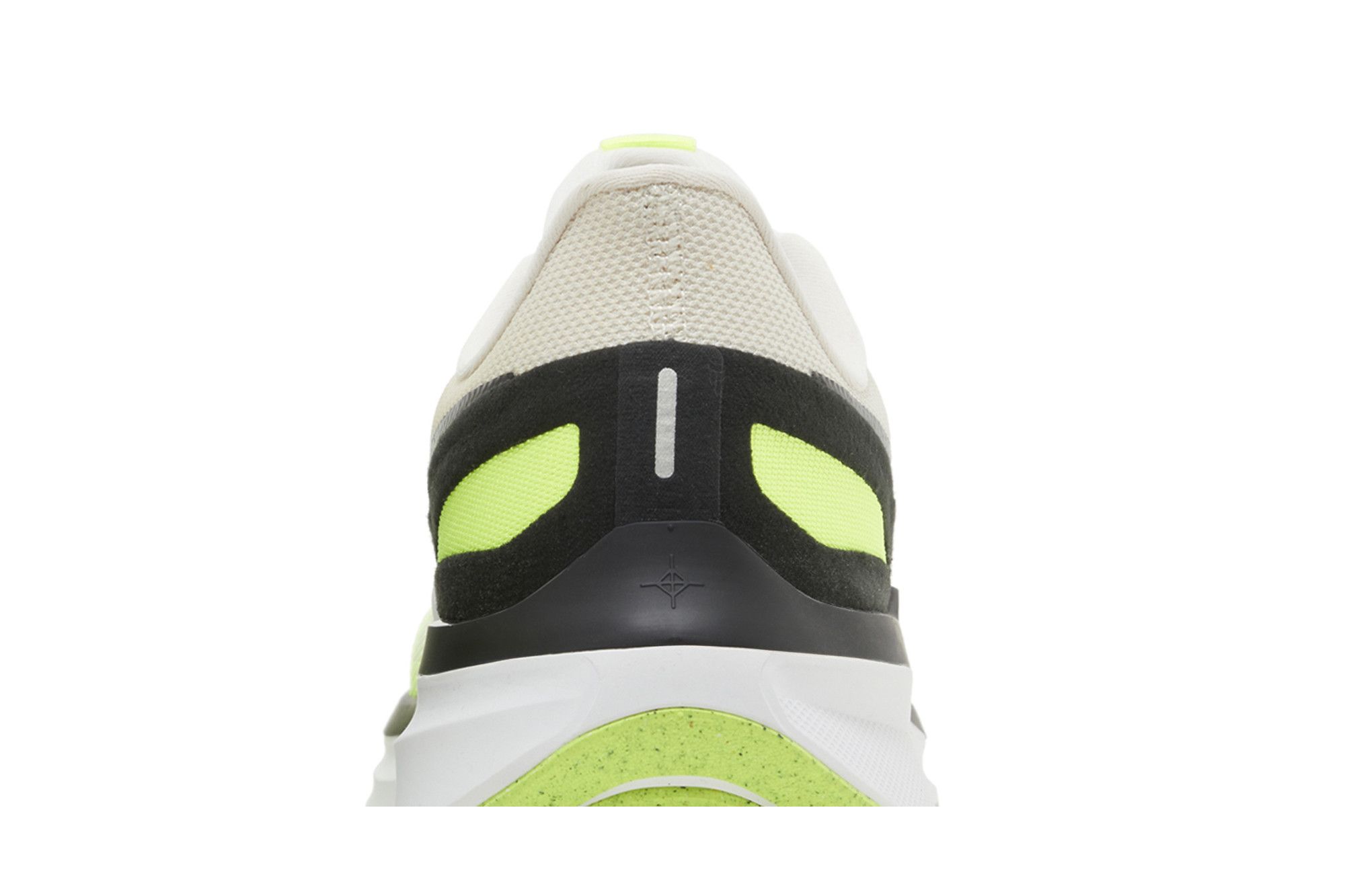 Sizing Nike Air Zoom Structure 25 'White Volt' DJ7883-100