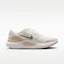 Lookbook Nike Air Zoom Structure 26 Sale/Light Khaki/Filbert/Metallic Zilver IM8339-100