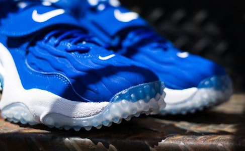 Nike Air Zoom Turf Jet 97 'Hyper Blue' Lelaki Kasut Sukan 554989-401 Lookbook Nike Air Zoom Turf Jet 97 'Hyper Blue' Lelaki Kasut Sukan 554989-401