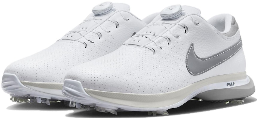 Nike Air Zoom Victory Tour 3 BOA Wide 'Blanco Gris Humo'. DV6797-100 Lookbook Nike Air Zoom Victory Tour 3 BOA Wide 'Blanco Gris Humo'. DV6797-100