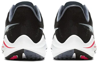 Shop Nike Air Zoom Vomero 14 低筒 跑步鞋 男女款 黑白紅