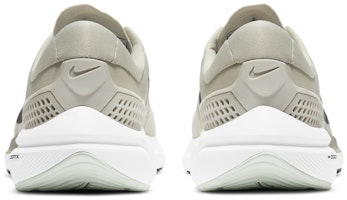 ナイキ エア ズーム ボメロ 15 グレー/ブラック CU1855-200 Purchase ナイキ エア ズーム ボメロ 15 グレー/ブラック CU1855-200