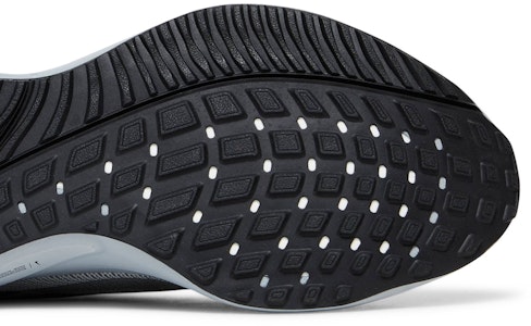 Nike Air Zoom Vomero 16 'Negro Plata Metálica' DA7245-003 Purchase Nike Air Zoom Vomero 16 'Negro Plata Metálica' DA7245-003