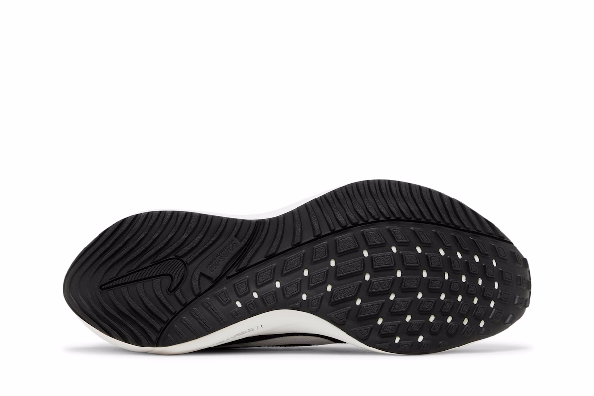 Nike Air Zoom Vomero 16 'Black White'
