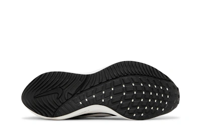 Nike Air Zoom Vomero 16 'Black White'