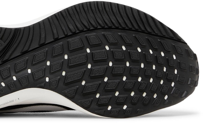 Nike Air Zoom Vomero 16 'Black White' DA7245-001 Purchase Nike Air Zoom Vomero 16 'Black White' DA7245-001
