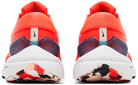 Nike Air Zoom Vomero 16 'Bright Crimson' Sepatu Olahraga Pria DA7245-601 Details for Nike Air Zoom Vomero 16 'Bright Crimson' Sepatu Olahraga Pria DA7245-601