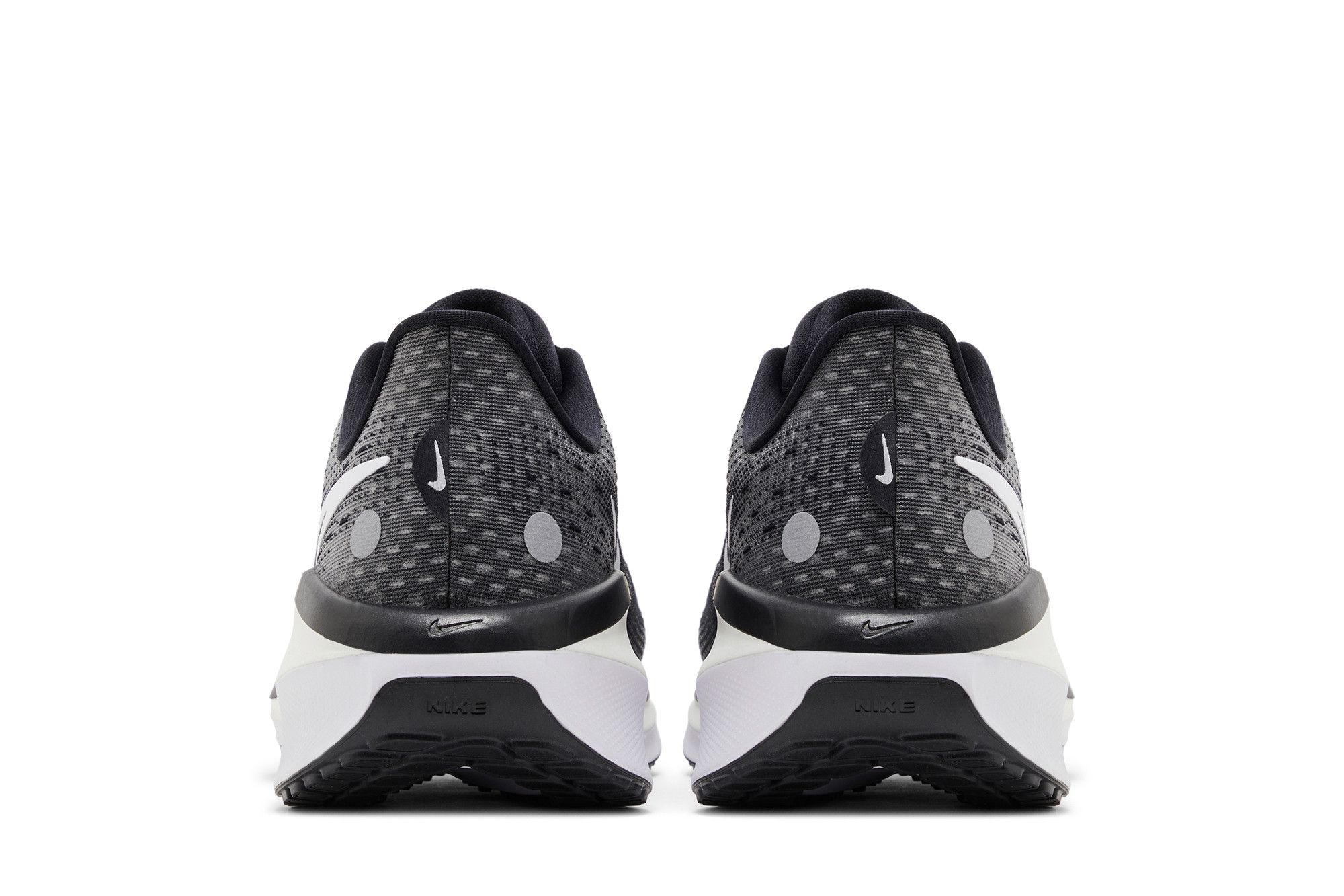 Sizing Nike Air Zoom Vomero 17 'Black White' FB1309-004