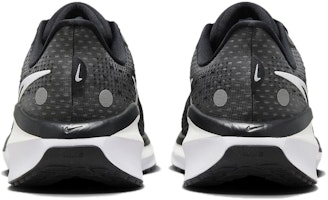 耐克Air Zoom Vomero 17加宽版'黑白' FN1139-001 Lookbook 耐克Air Zoom Vomero 17加宽版'黑白' FN1139-001