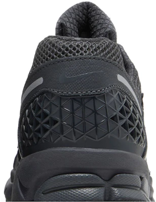 나이키 에어 줌 보메로 5 '앤트러사이트' 2023 BV1358-002-23 Sizing 나이키 에어 줌 보메로 5 '앤트러사이트' 2023 BV1358-002-23