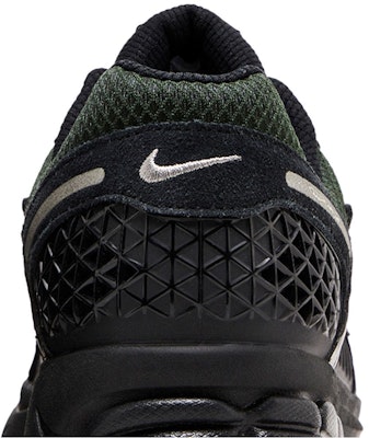 Nike Air Zoom Vomero 5 'Hitam Sequoia' HV2527-001 1